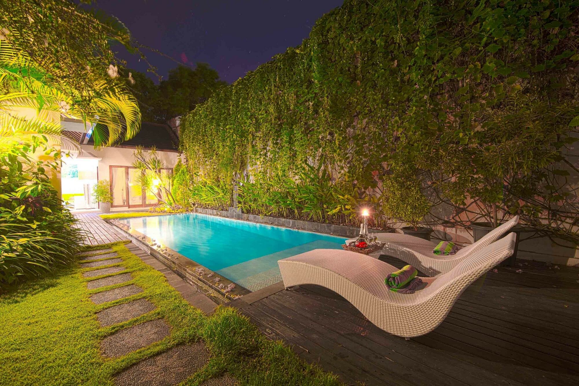 Villa Enjoy - Seminyak Center Εξωτερικό φωτογραφία